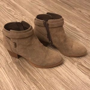 Stylish Giani Bernini Ankle Boots